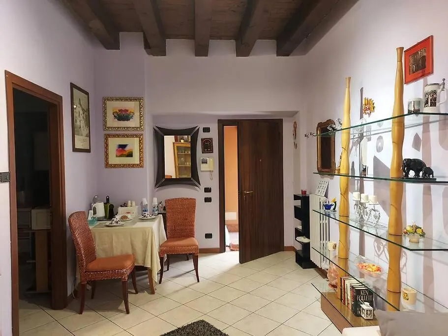Monolocale In Piazza Isolo Apartment Verona 0*,  Italy