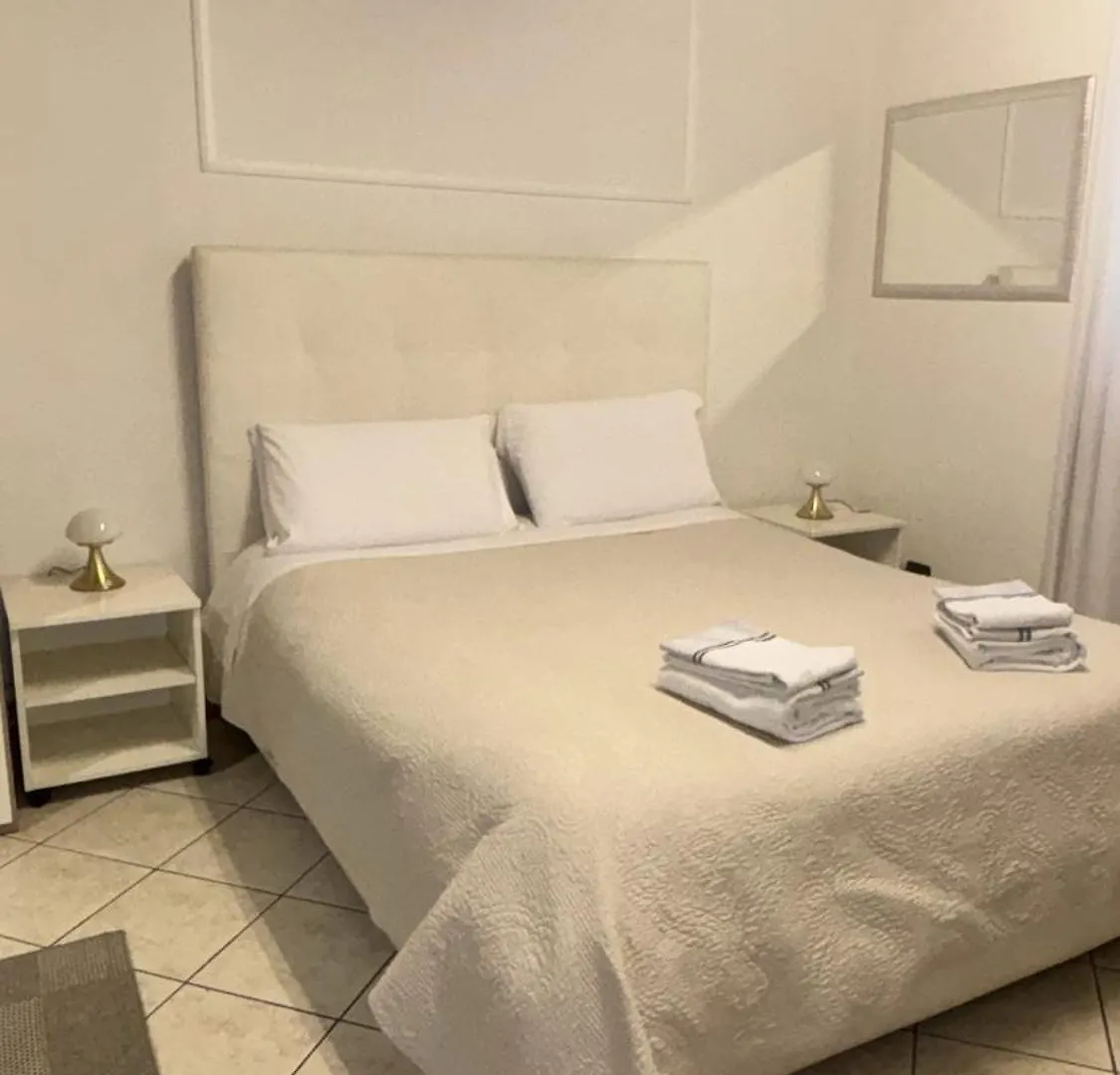 Monolocale In Piazza Isolo Apartment Verona